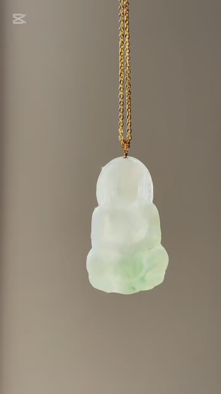 Floating green jade Guanyin (Goddess of Mercy) pendant in 18k gold, video 2 - Luxe Jadeite
