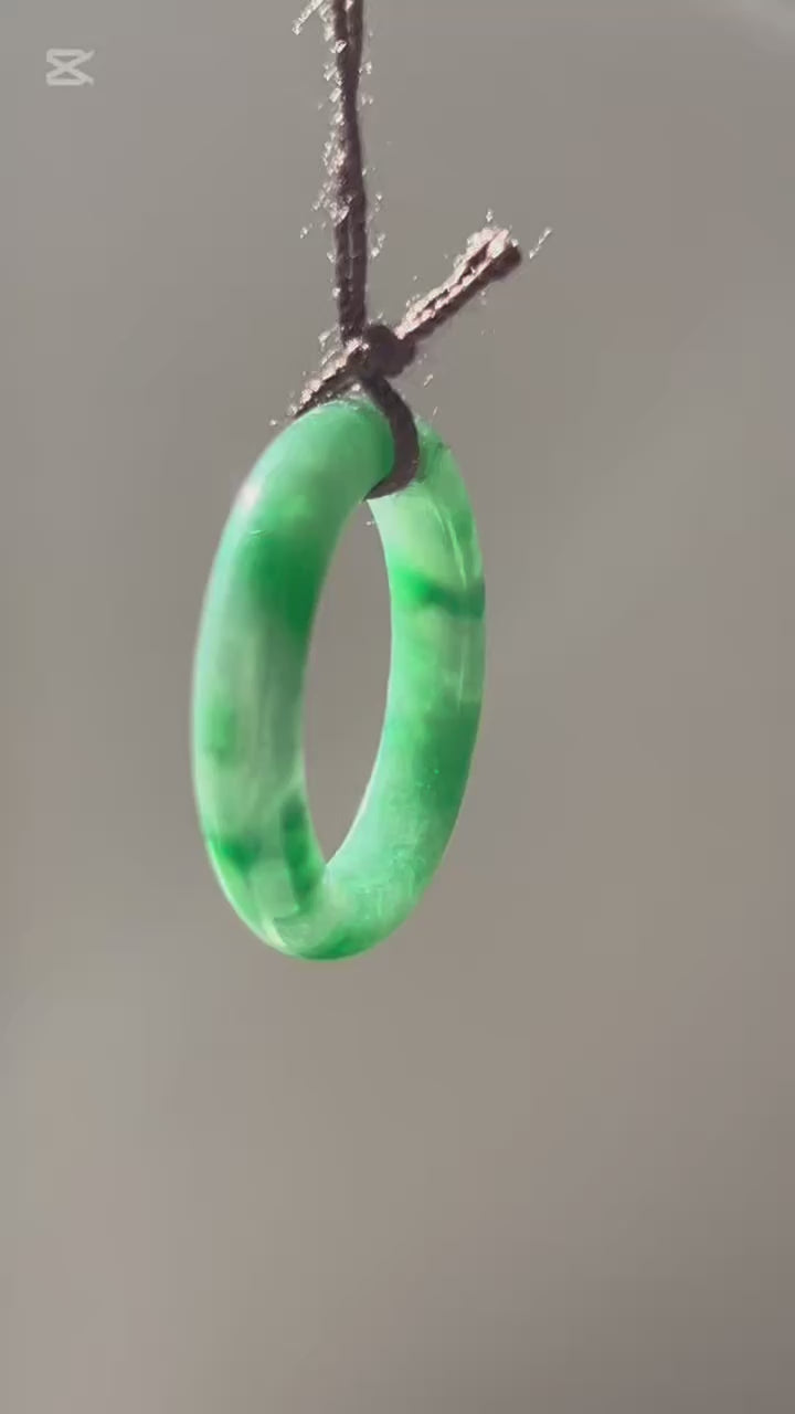 Apple green jadeite ring with floating spicy green, video 2 - Luxe Jadeite