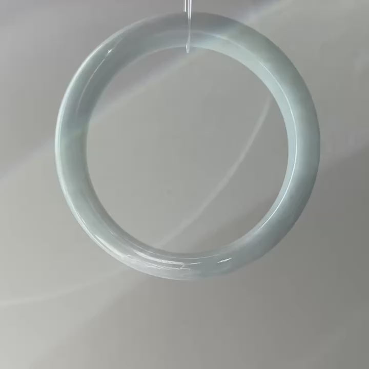 Light Green Bangle, Jade only (no metal setting), video 2 - Luxe Jadeite