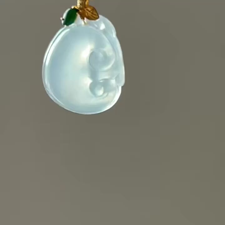 Icy Pale Green Ruyi Pendant, 18k Gold, video 2 - Luxe Jadeite